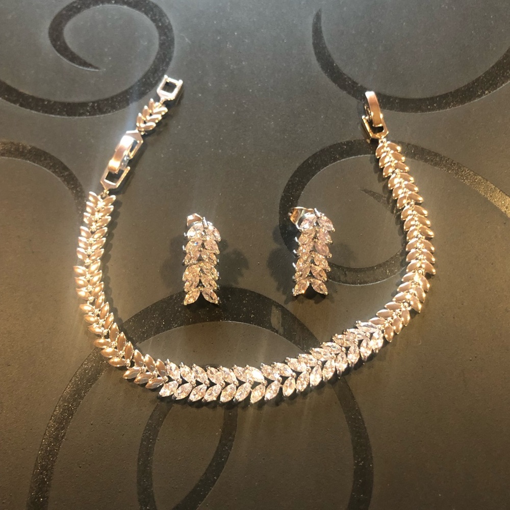 High Quality Fashion Jewelry NEW